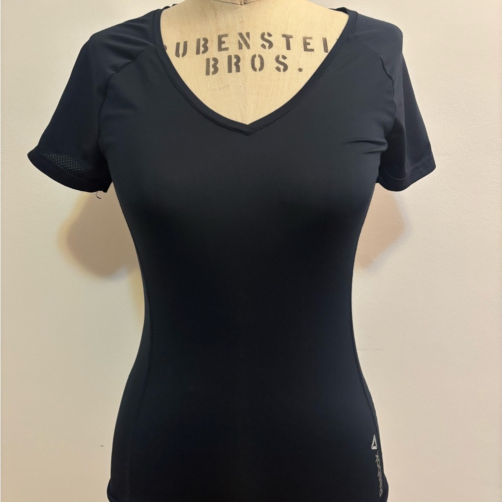 Reebok Women’s V-Neck Performance Top